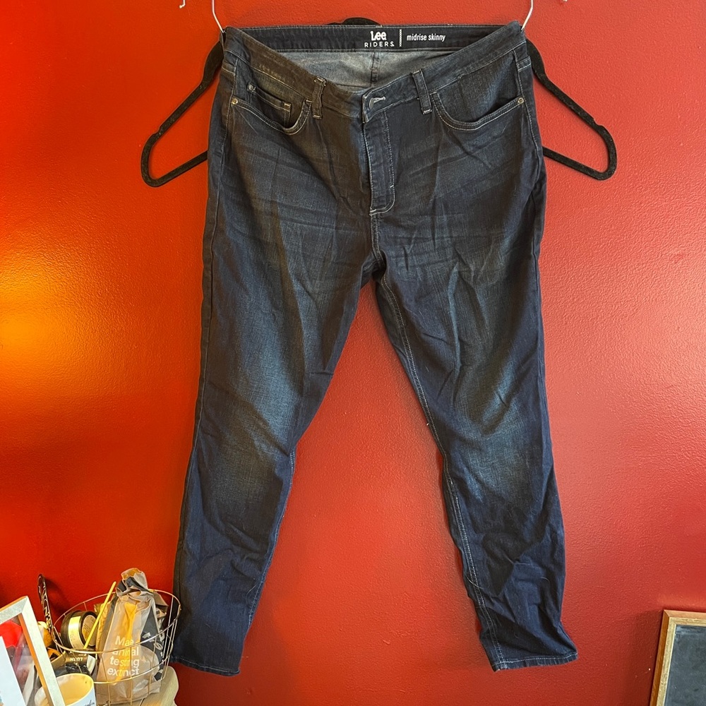LEE RIDERS mid rise skinny jean
